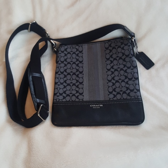 Coach Handbags - NWOT Coach Cross Body